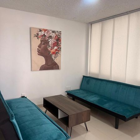 Habitacion Pequena A Una Cuadra De Ventura Plaza Apartment Cucuta Ngoại thất bức ảnh