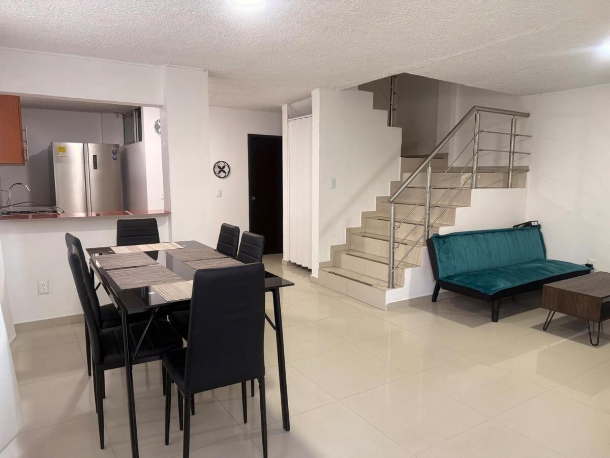 Habitacion Pequena A Una Cuadra De Ventura Plaza Apartment Cucuta Ngoại thất bức ảnh