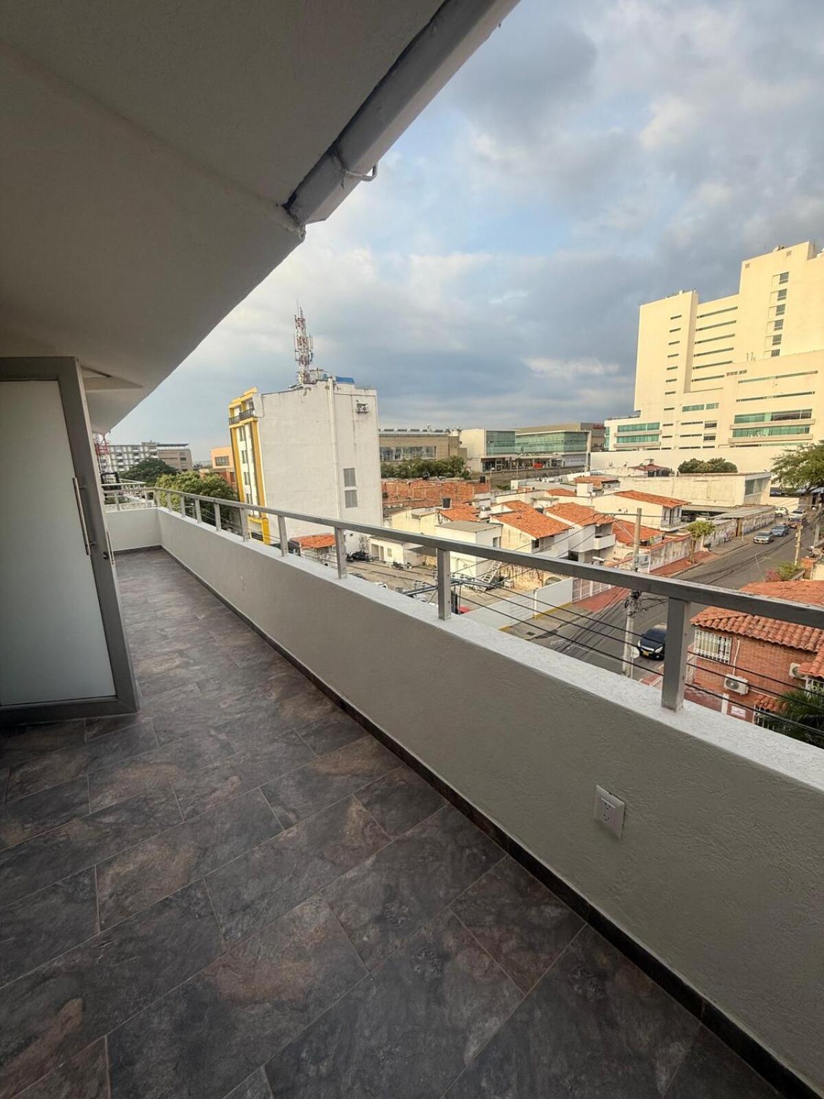 Habitacion Pequena A Una Cuadra De Ventura Plaza Apartment Cucuta Ngoại thất bức ảnh